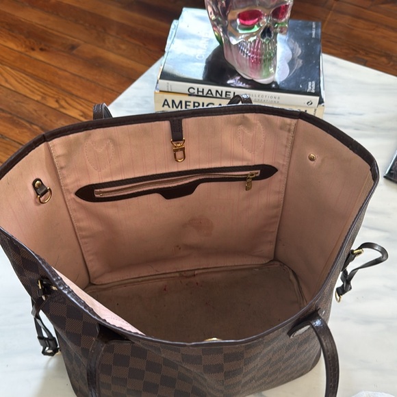 Louis Vuitton Neverfull MM - Picture 7 of 7